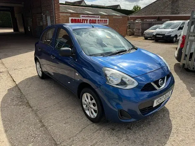 Used Nissan Micra 80 HP (58 kW) 2017 Blue Hatchback