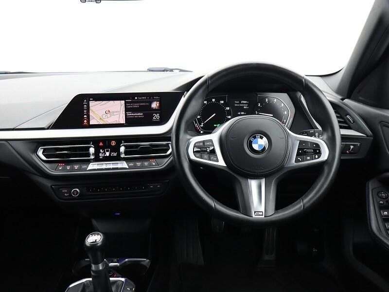Used BMW 118 M Sport 138 HP (101 kW) 2020 Blue Hatchback