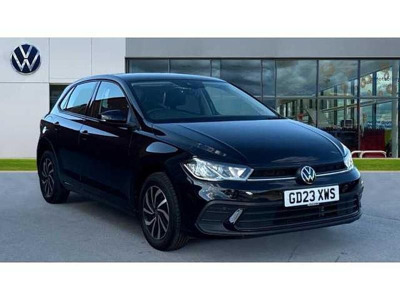 Deep black pearl Used 2023 VW Polo Life Hatchback | £17,152 (Fair price) - Image 1/4