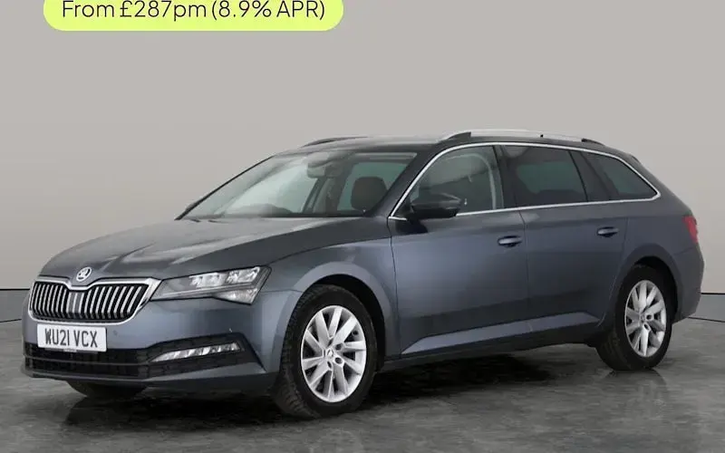 Used Skoda Superb SE Technology 150 HP (110 kW) 2023 Estate