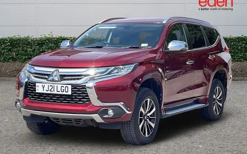 Used Mitsubishi Shogun 181 HP (133 kW) 2020 Red SUV