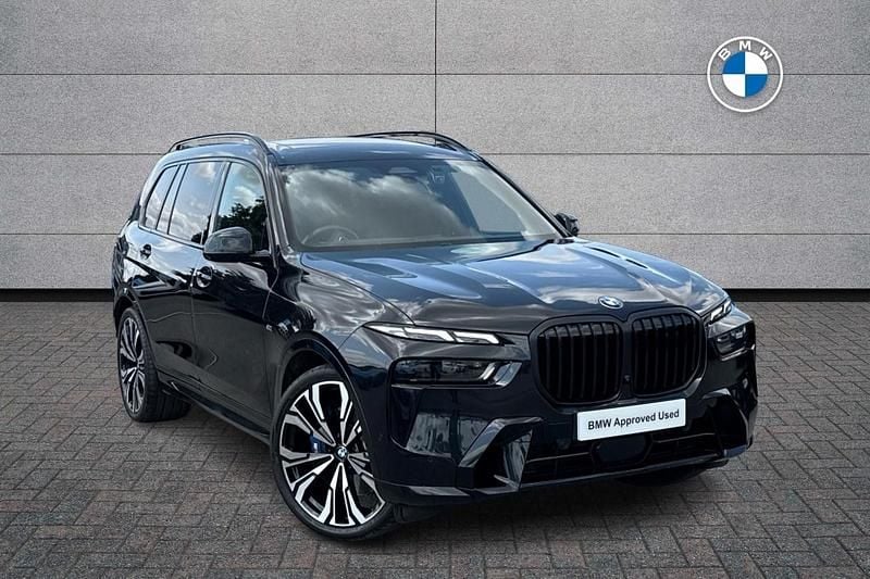 Black sapphire metallic paint Used 2023 BMW X7 M Sport SUV | £63,990 (Good price) - Image 1/4