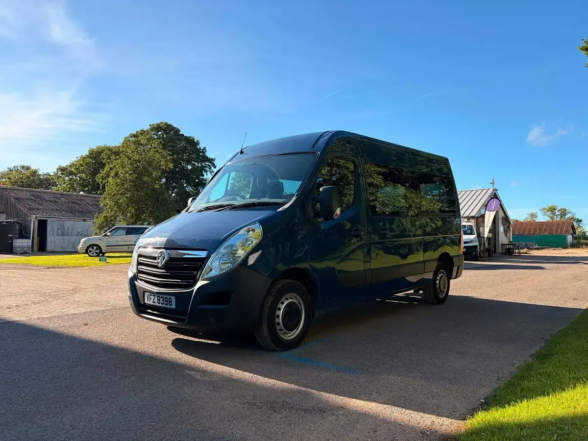 Used Vauxhall Movano 136 HP (100 kW) 2015 Blue MPV