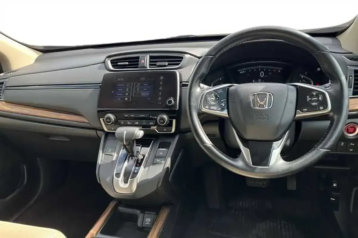 Used Honda CR-V SR 193 HP (141 kW) 2019 Modern steel SUV