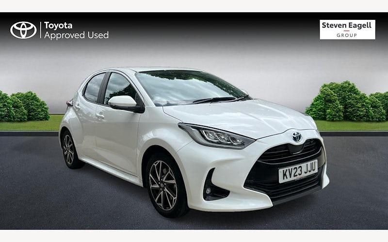 Used Toyota Yaris Hybrid Design 116 HP (85 kW) 2026 Hatchback