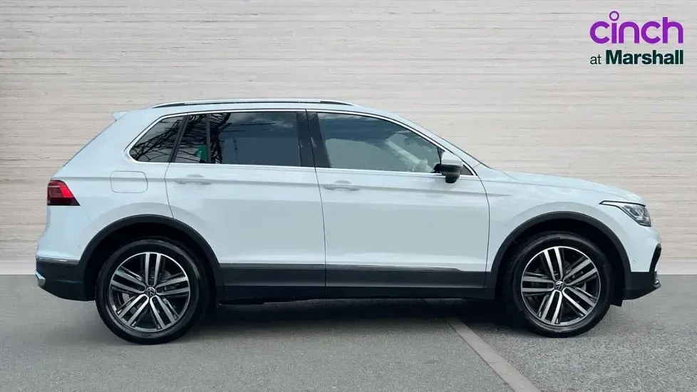Used VW Tiguan Elegance 245 HP (180 kW) 2022 Pure white SUV