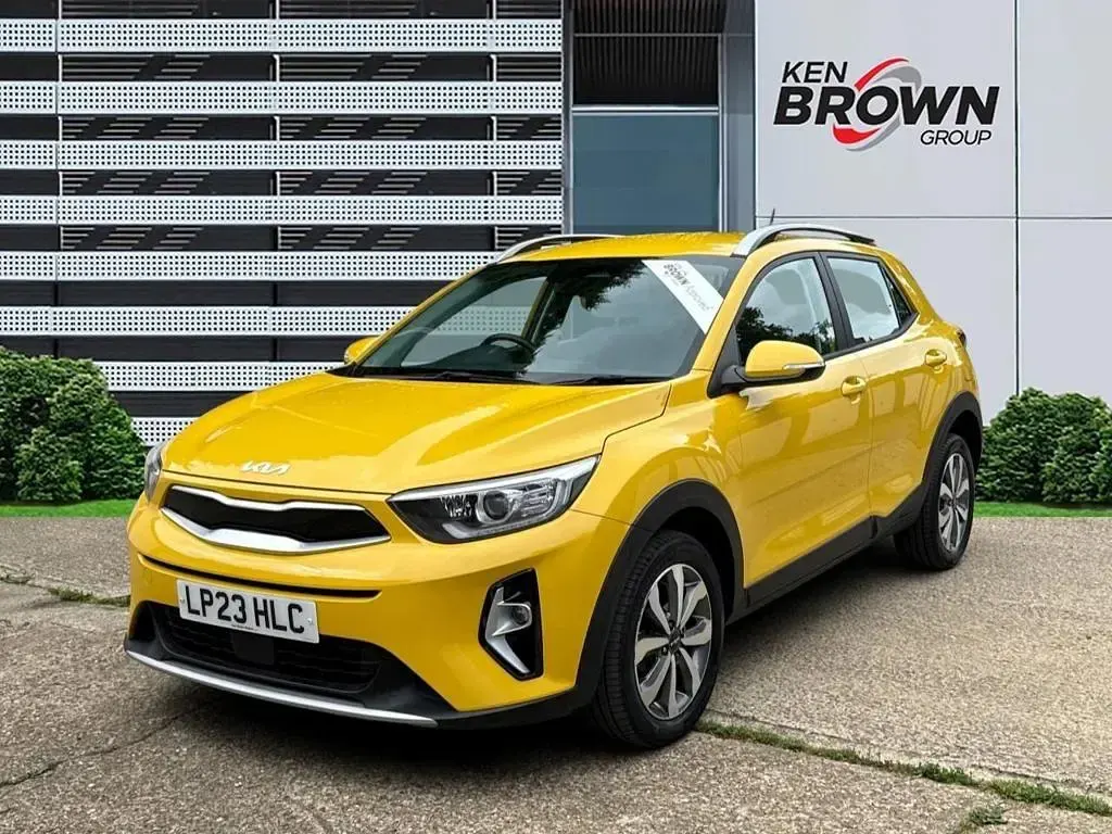 Used Kia Stonic 2023 Yellow SUV
