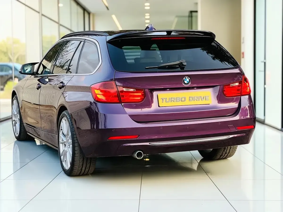 Used BMW 320 Luxury Line 2014 Mauve/purple Estate
