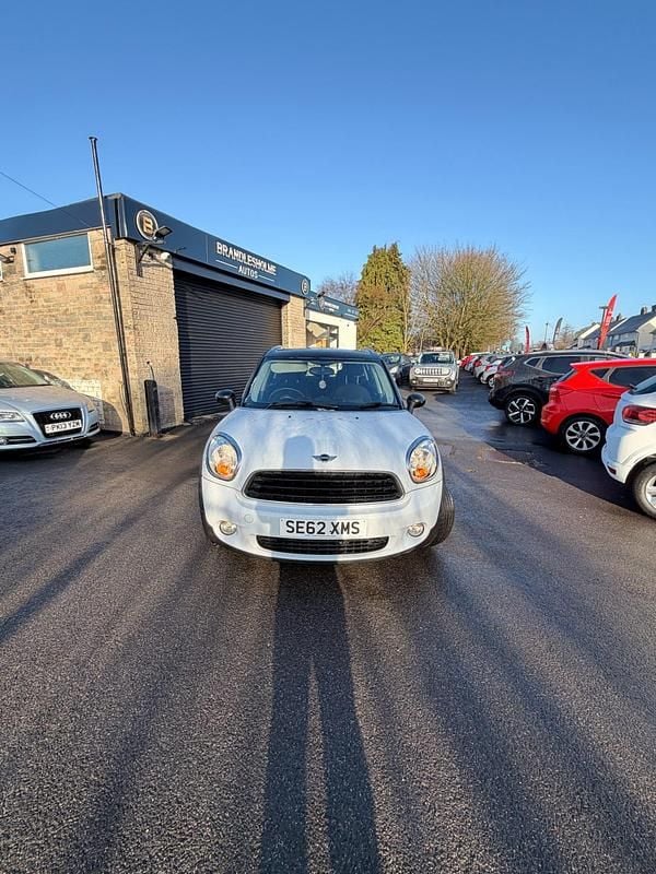 Used Mini ONE 98 HP (72 kW) 2012 White Hatchback