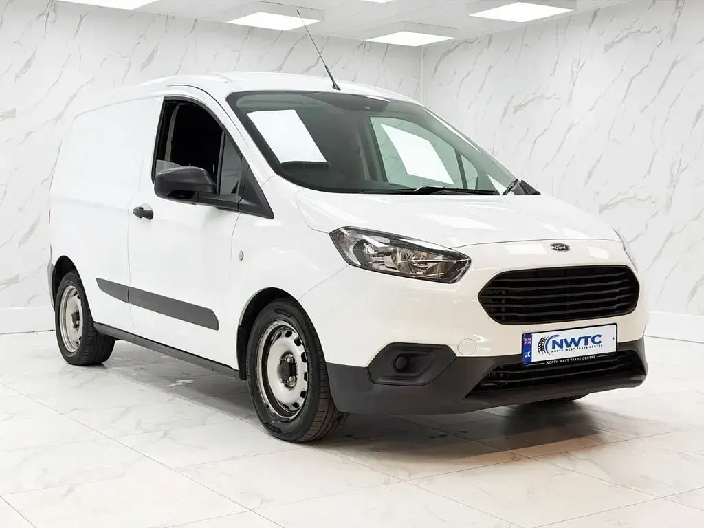Used Ford Transit S 100 HP (73 kW) 2022 White Van