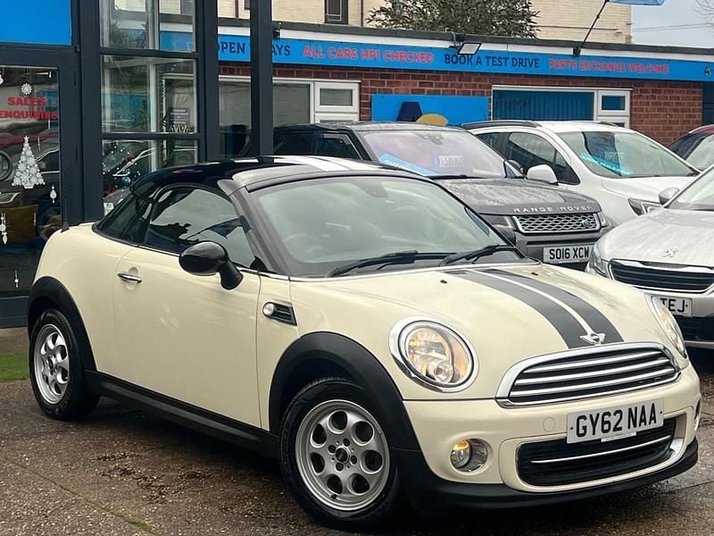 White Used 2012 Mini Cooper Coupé Coupe | £4,480 (Fair price) - Image 1/4