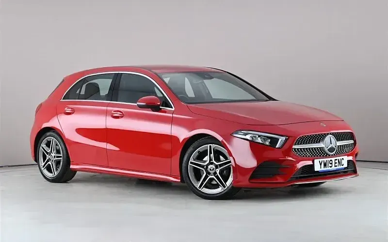 Second-hand Mercedes A180 AMG line 116 CP (85 kW) 2019 Hatchback