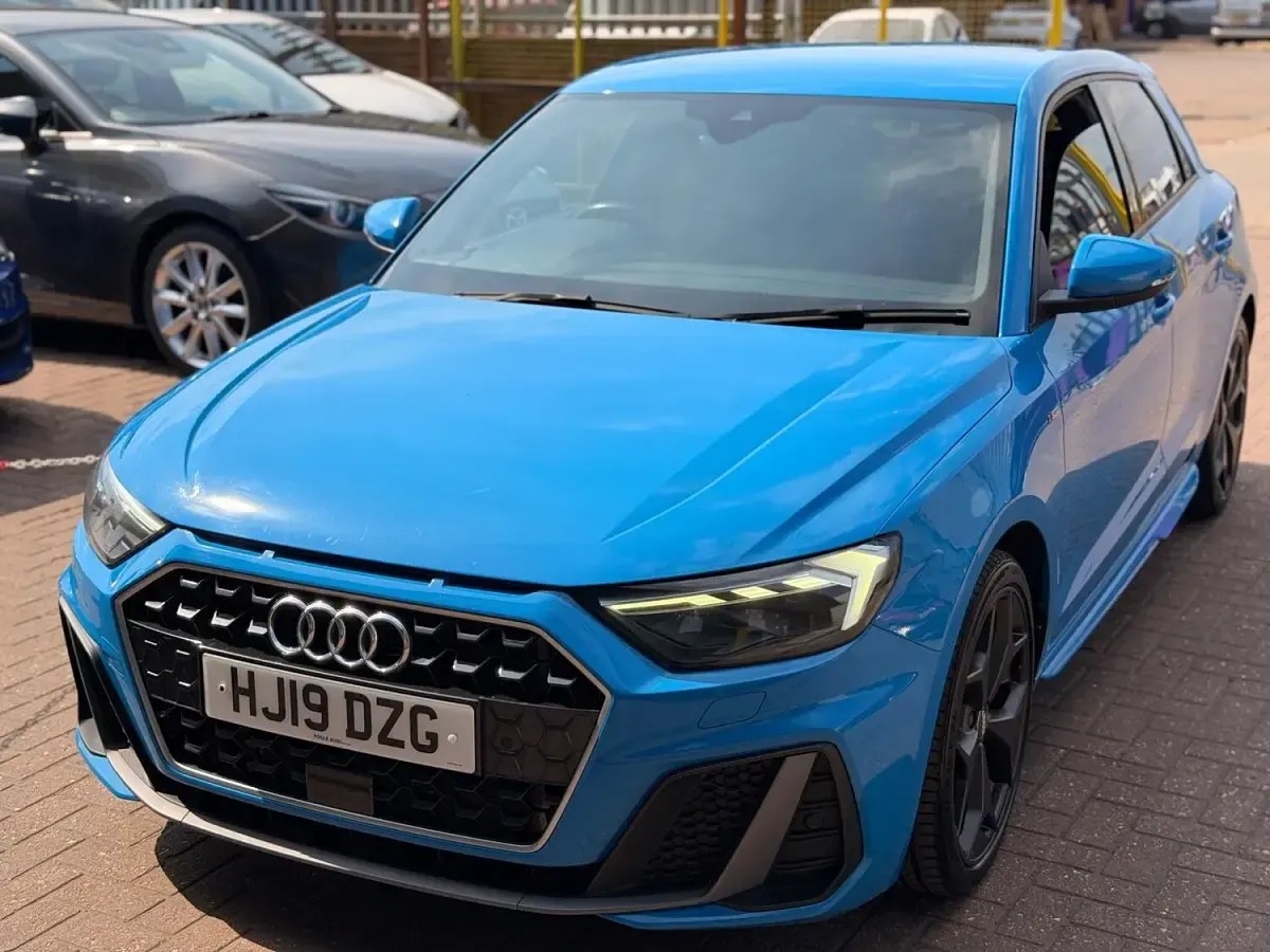 Used Audi A1 Sportback S-Line 116 HP (85 kW) 2019 Blue Hatchback