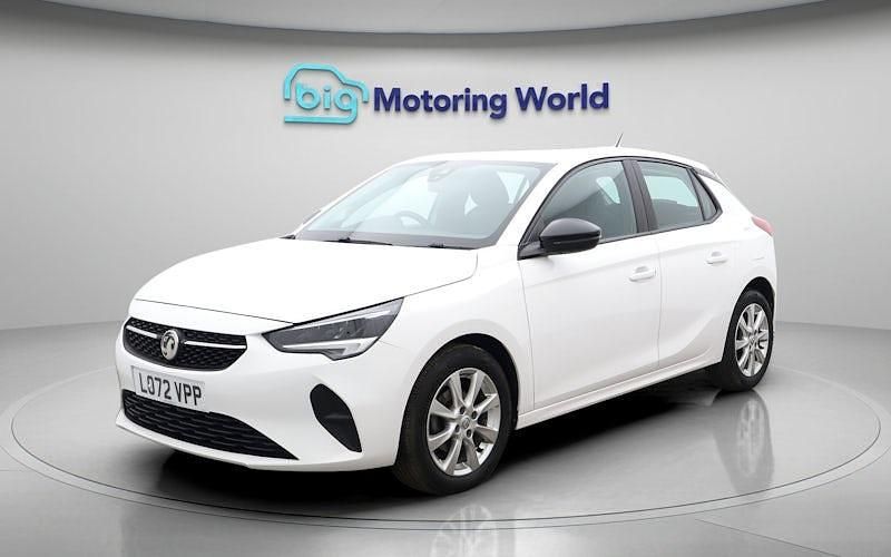 Second-hand Vauxhall Corsa Design Edition 75 CP (55 kW) 2022 Alb Hatchback