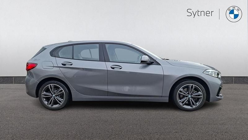 Used BMW 118 Sport Line 134 HP (98 kW) 2023 Grey Hatchback