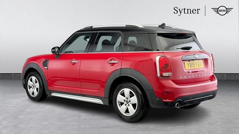 Used Mini Cooper Countryman Classic 134 HP (98 kW) 2019 Red SUV