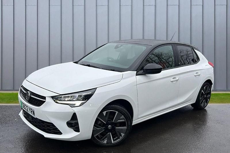 Second-hand Vauxhall Corsa-e SRi 98 kW (134 CP) 2022 Alb Hatchback