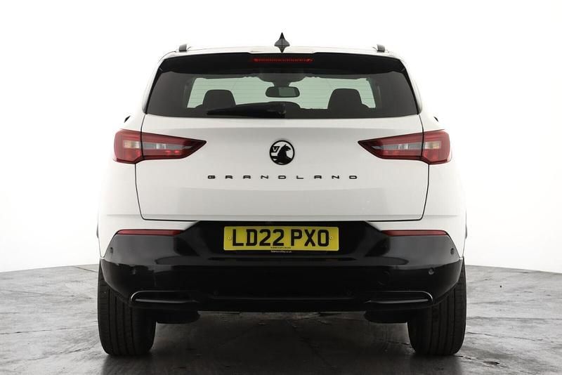 Used Vauxhall Grandland X SRi 128 HP (94 kW) 2022 SUV