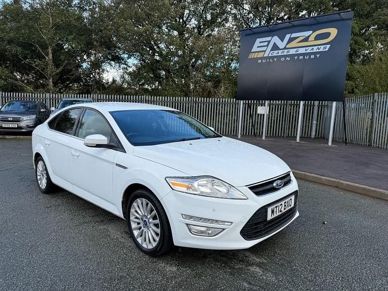Used Ford Mondeo Business Edition 140 HP (102 kW) 2012 White Hatchback