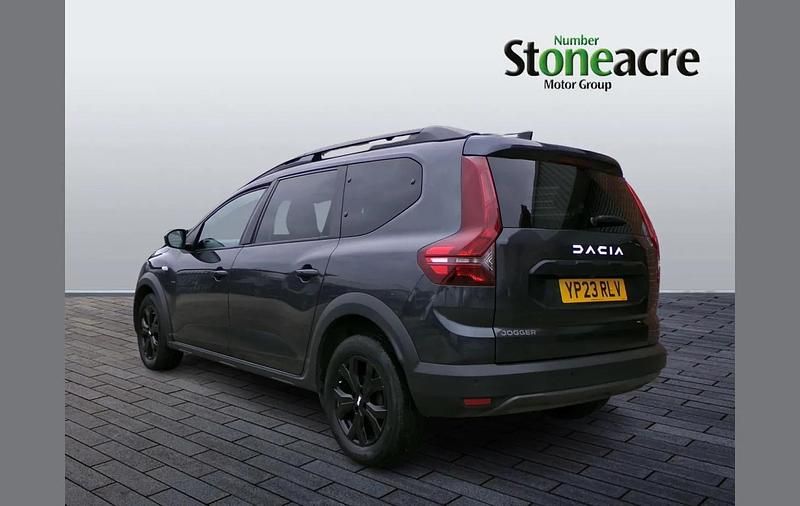 Used Dacia Jogger Extreme 110 HP (80 kW) 2023 Grey MPV