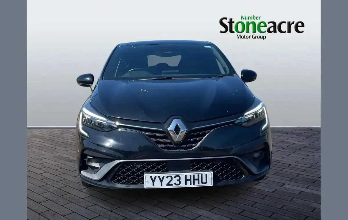 Usado Renault Clio V RS Line 90 CV (66 kW) 2023 Negro Utilitario