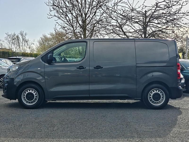 Used Peugeot Expert Premium 102 HP (75 kW) 2022 Grey Van