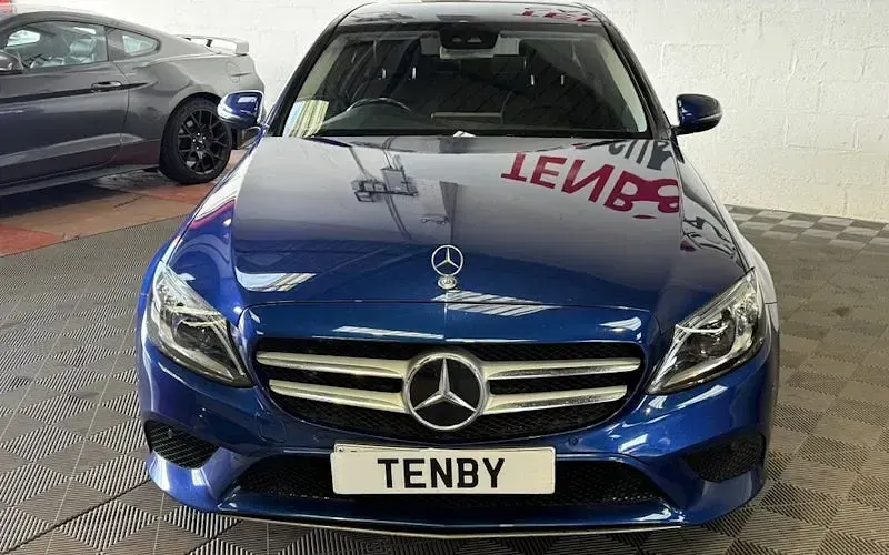Used Mercedes C200 Premium 184 HP (135 kW) 2019 Blue Sedan