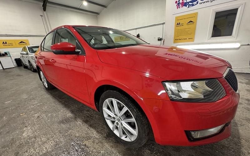 Used Skoda Octavia Elegance 140 HP (102 kW) 2015 Hatchback