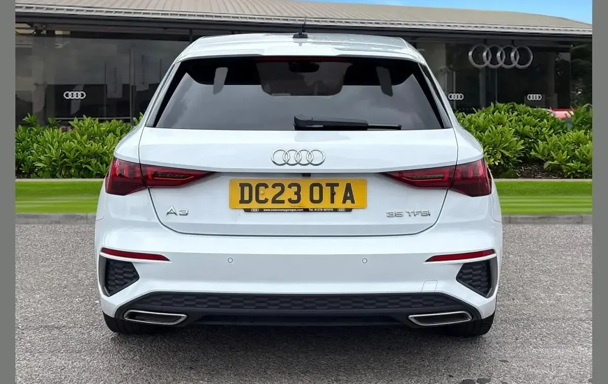 Used Audi A3 S-Line 150 HP (110 kW) 2023 White Sedan