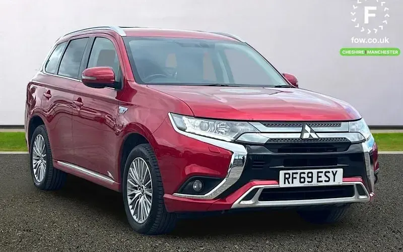 Used Mitsubishi Outlander P-HEV 224 HP (164 kW) 2020 Estate