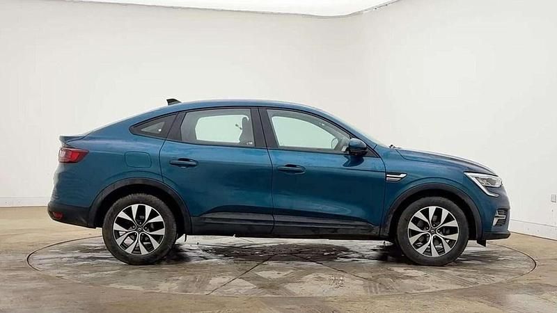 Used Renault Arkana Iconic 142 HP (104 kW) 2023 Blue  SUV