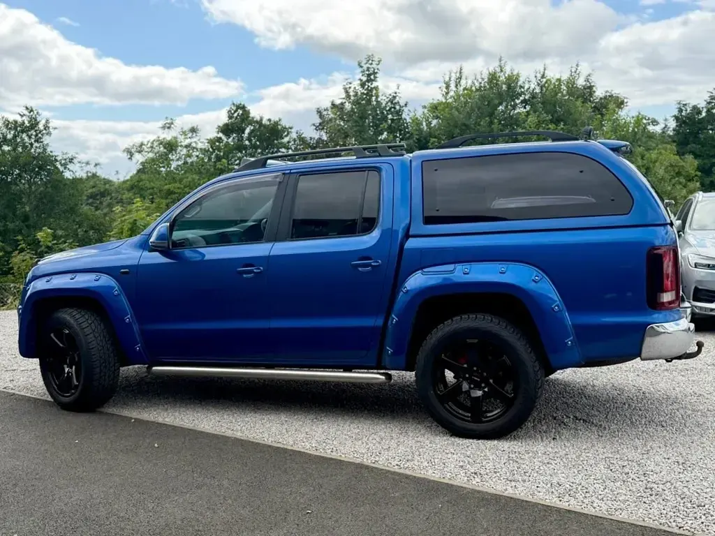 Used VW Amarok Highline 224 HP (164 kW) 2017 Blue Pickup
