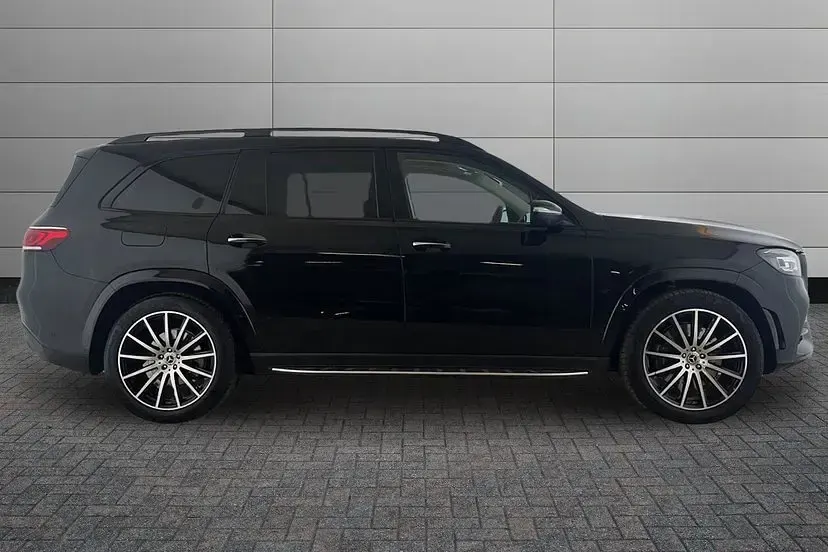 Used Mercedes GLS400 Edition 325 HP (239 kW) 2023 Obsidian black SUV