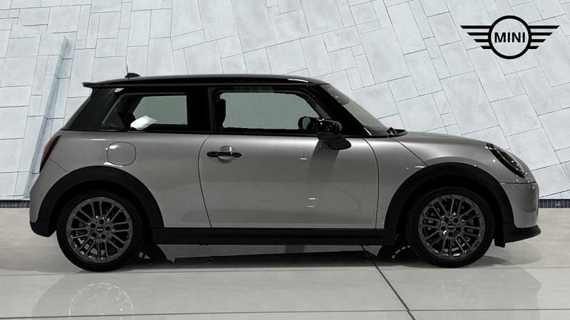 Used Mini Cooper S Hatch 201 HP (147 kW) 2024 Silver Hatchback