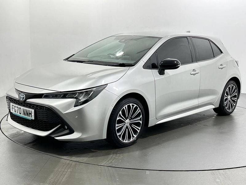 Used Toyota Corolla Design 184 HP (135 kW) 2020 Silver Hatchback