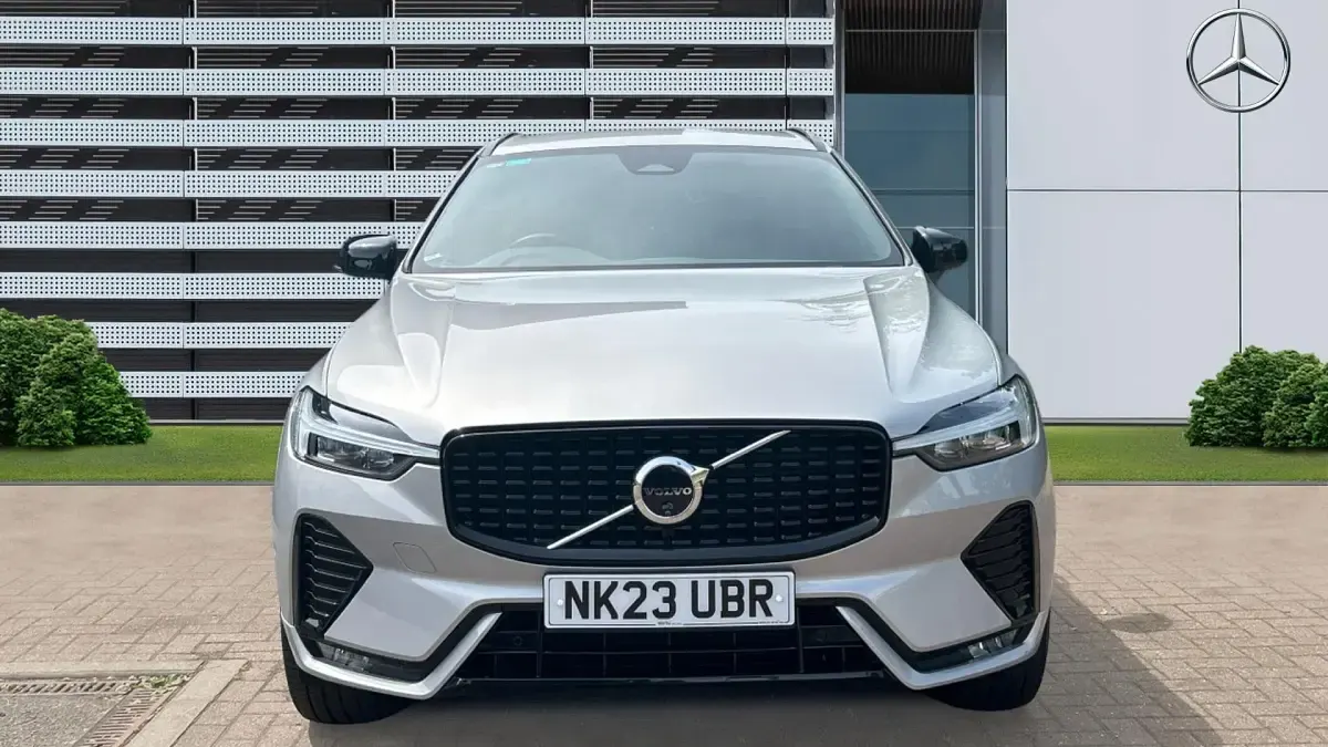 Used Volvo XC60 Plus 197 HP (144 kW) 2023 Blue SUV