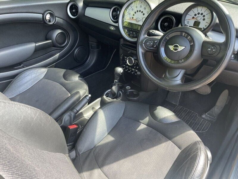 Image 3/4
