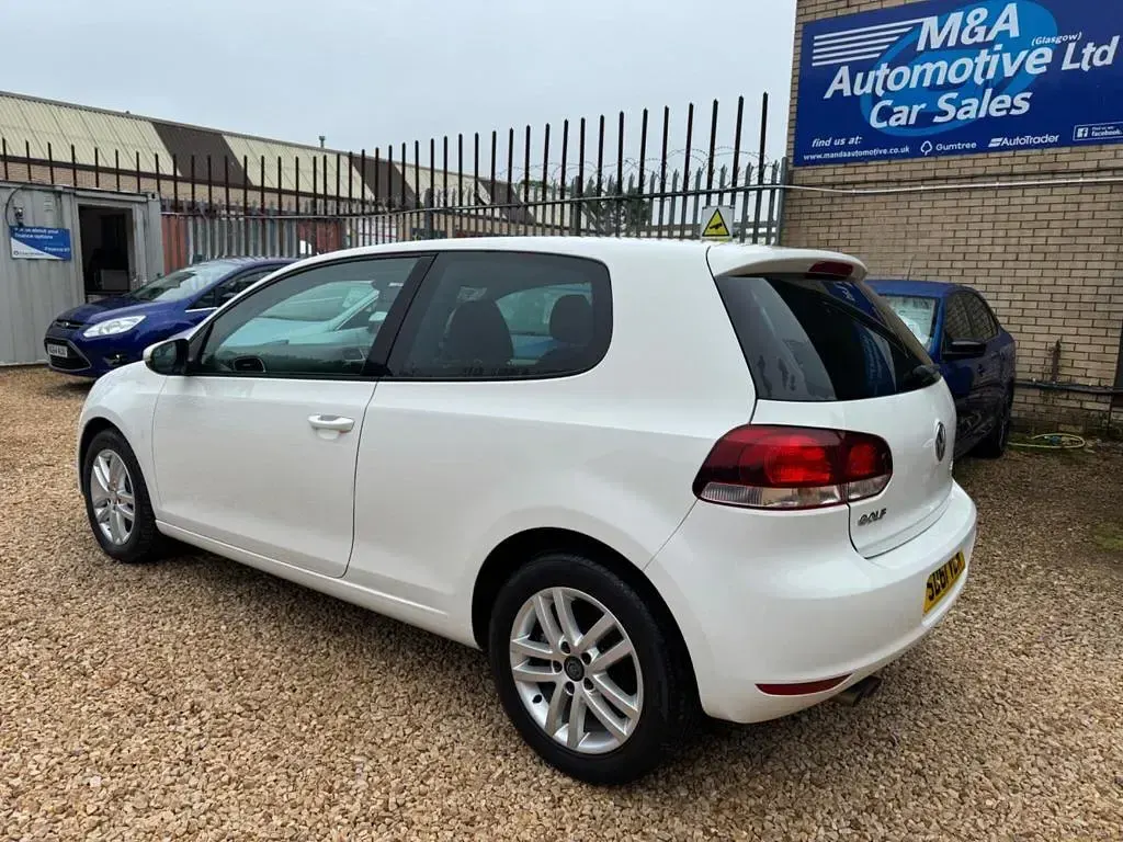 Used VW Golf VI GT 140 HP (102 kW) 2011 White Hatchback