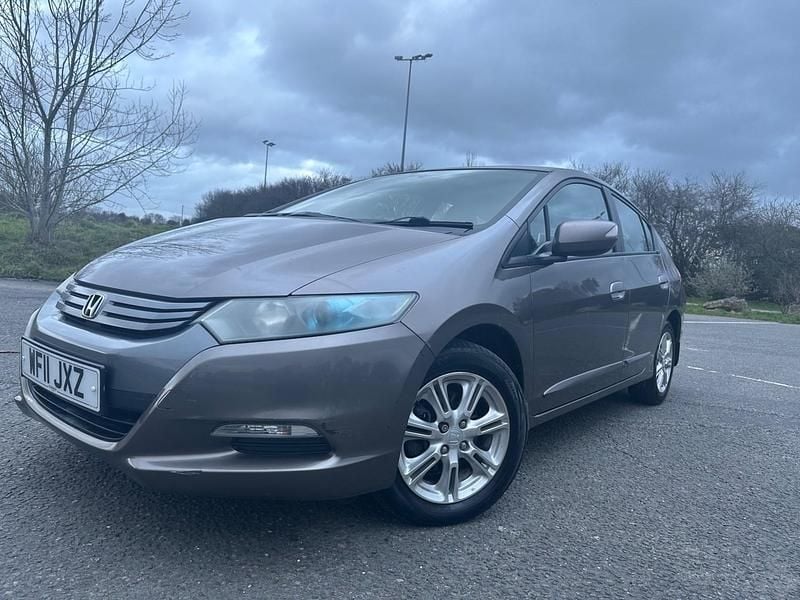 Used Honda Insight Hybrid 102 HP (75 kW) 2011 Silver Hatchback