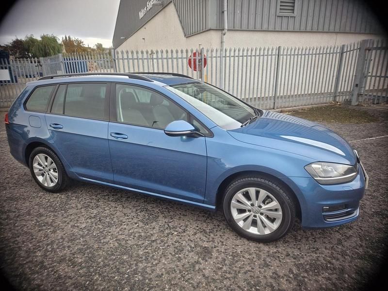 Blue Used 2014 VW Golf VII S Estate | £10,250 (Fair price) - Image 1/4