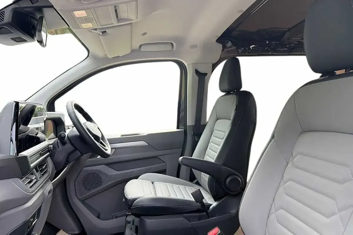 New VW T7 Pro 2026 Graphite dust metallic Van