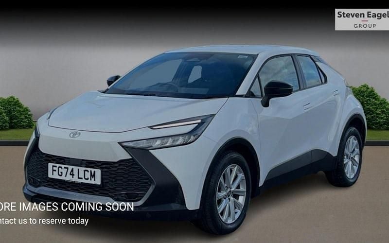 Used Toyota C-HR 140 HP (102 kW) 2026 SUV