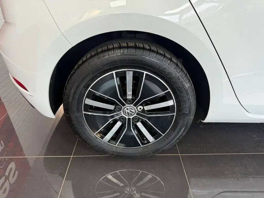 Used VW e-Golf 99 kW (135 HP) 2019 White Hatchback