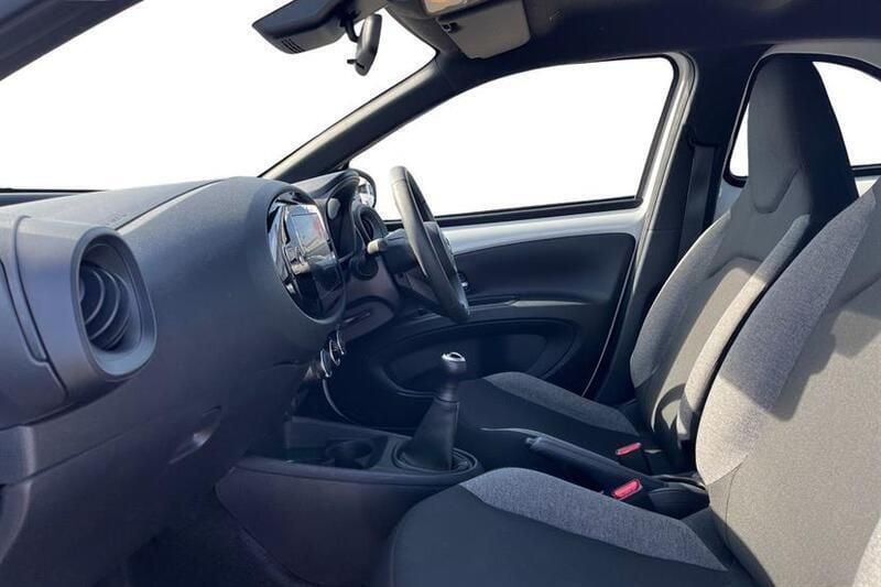 Image 2/4