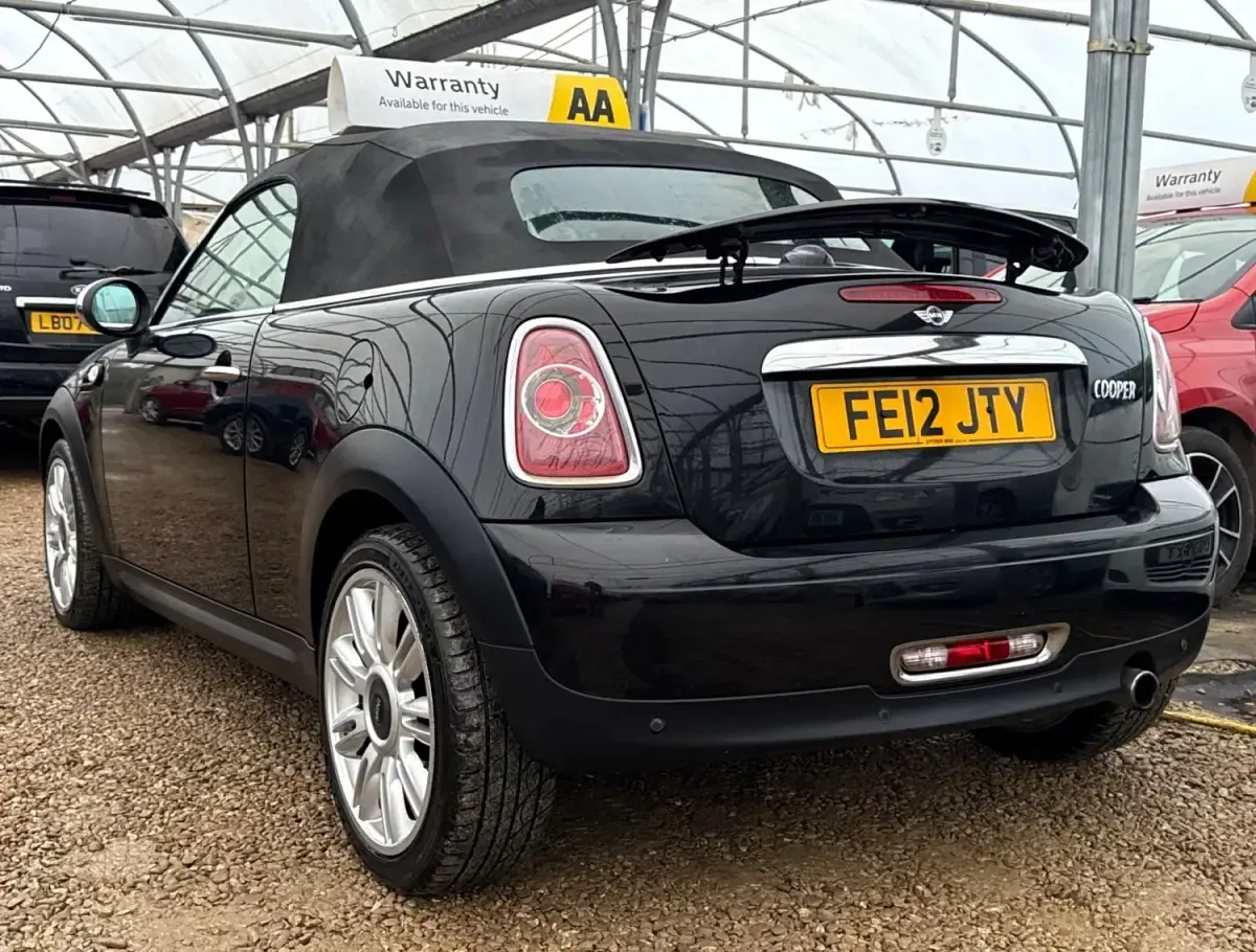 Używany Mini Cooper Cabriolet 122 KM (89 kW) 2012 Czarny Kabriolet