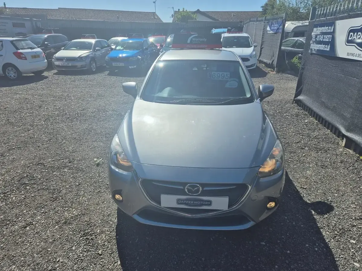 Used Mazda 2 Inclusive 90 HP (66 kW) 2015 Silver Hatchback