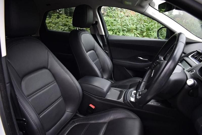 Used Jaguar E-Pace S 200 HP (147 kW) 2018 White SUV