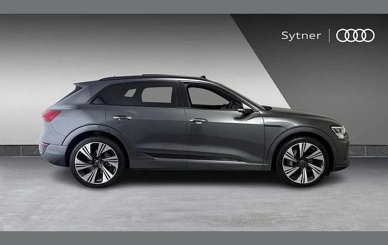 Used Audi Q8 e-tron Comfort 300 kW (408 HP) 2023 Grey SUV