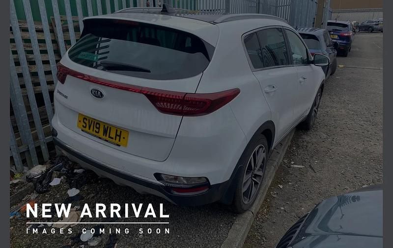 Used Kia Sportage 174 HP (127 kW) 2019 White SUV