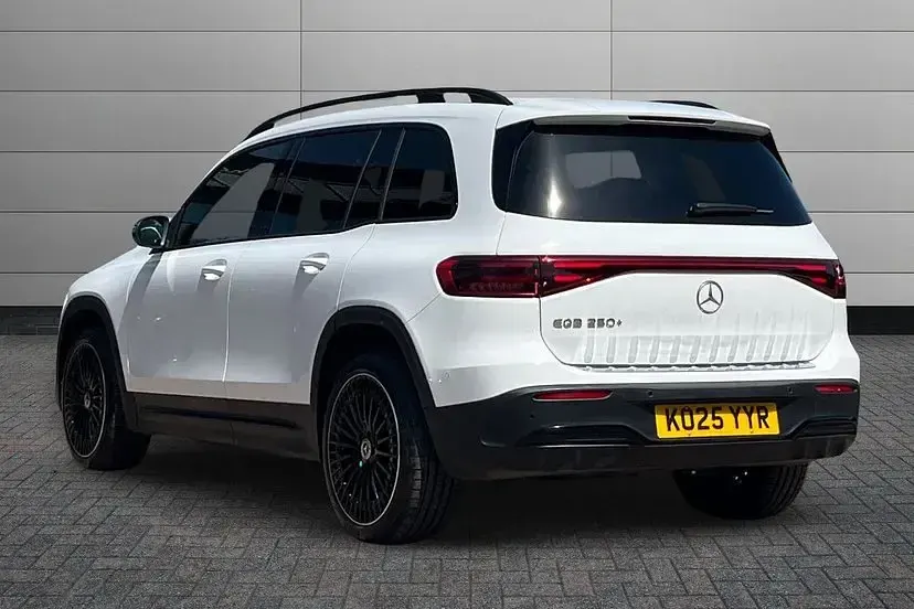 Used Mercedes EQB250+ Urban 139 kW (190 HP) 2025 White SUV
